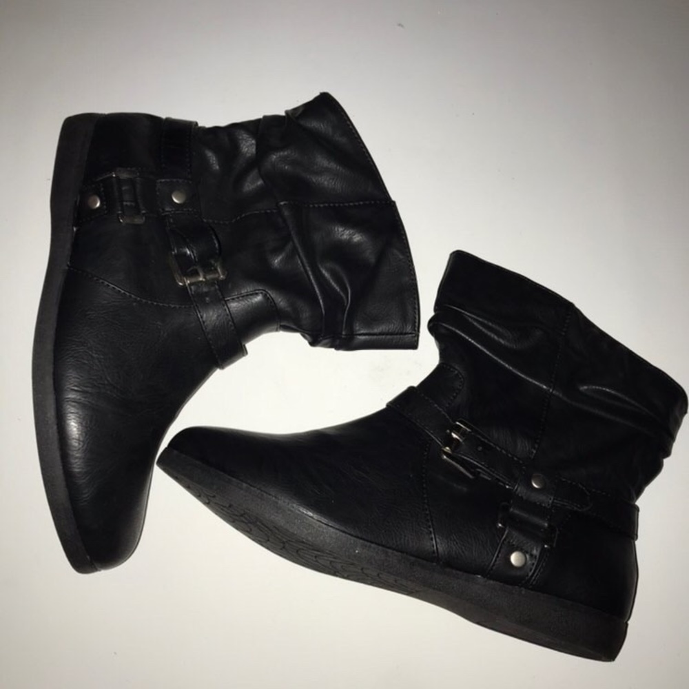 Black boots